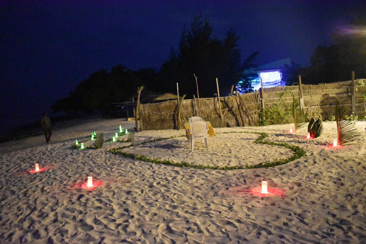Готель Gurus Maldives At Gulhi Island Екстер'єр фото