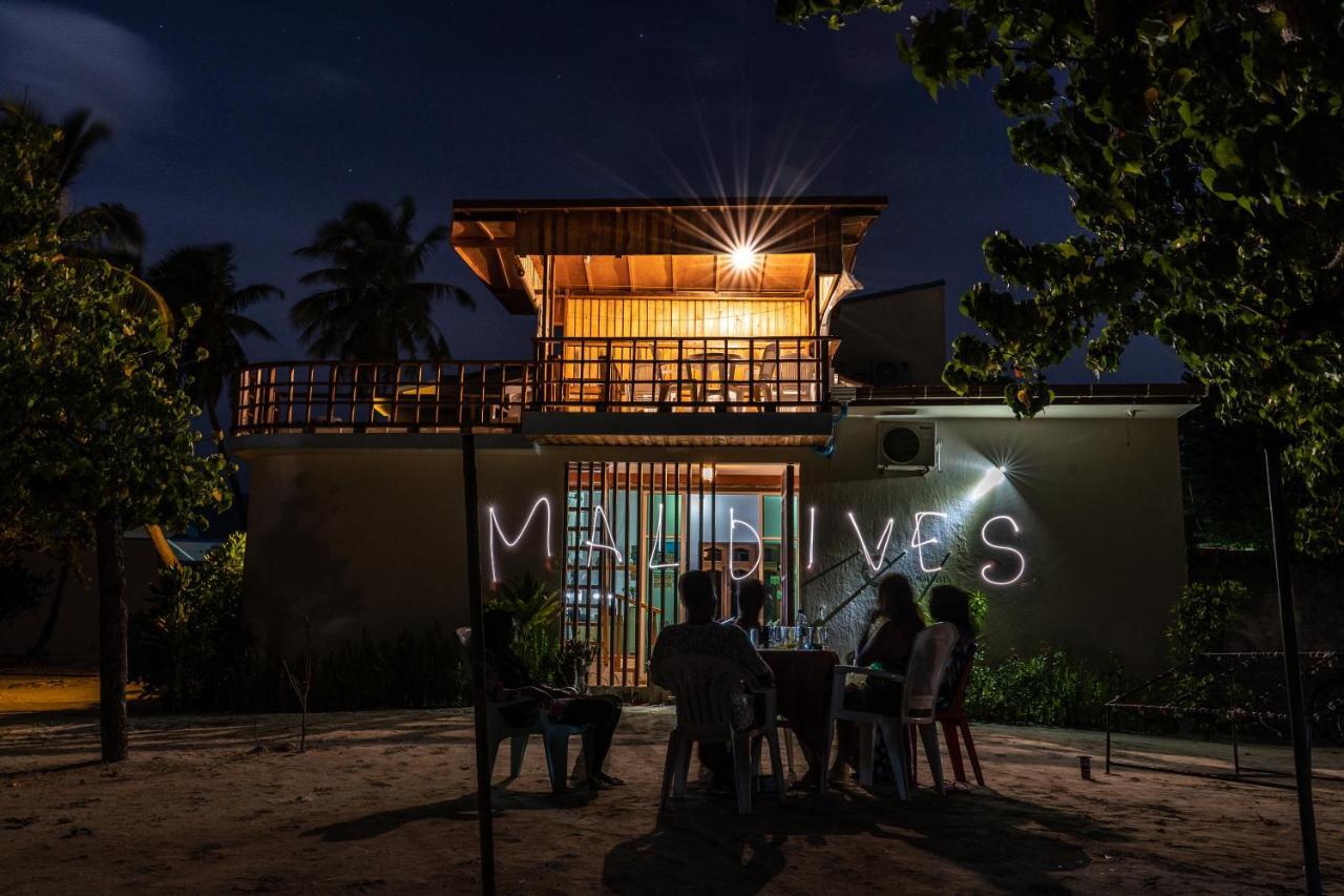 Готель Gurus Maldives At Gulhi Island Екстер'єр фото